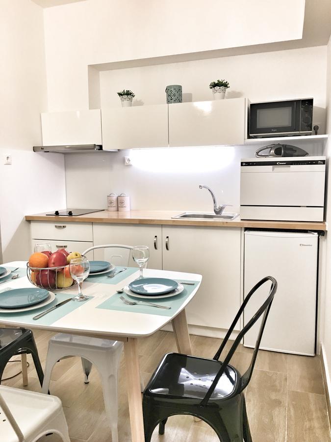 Athina Apartments Athens Room photo